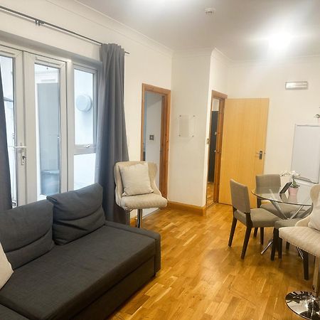 Grays Apartment 런던 외부 사진